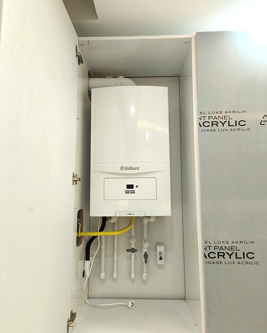 Vaillant ecoTEC pure kombi montajı — Kombi Market
